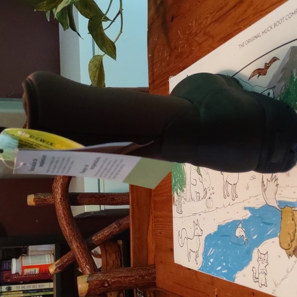 New in box muck boot youth element brown sz 12 - Picture 2 of 9